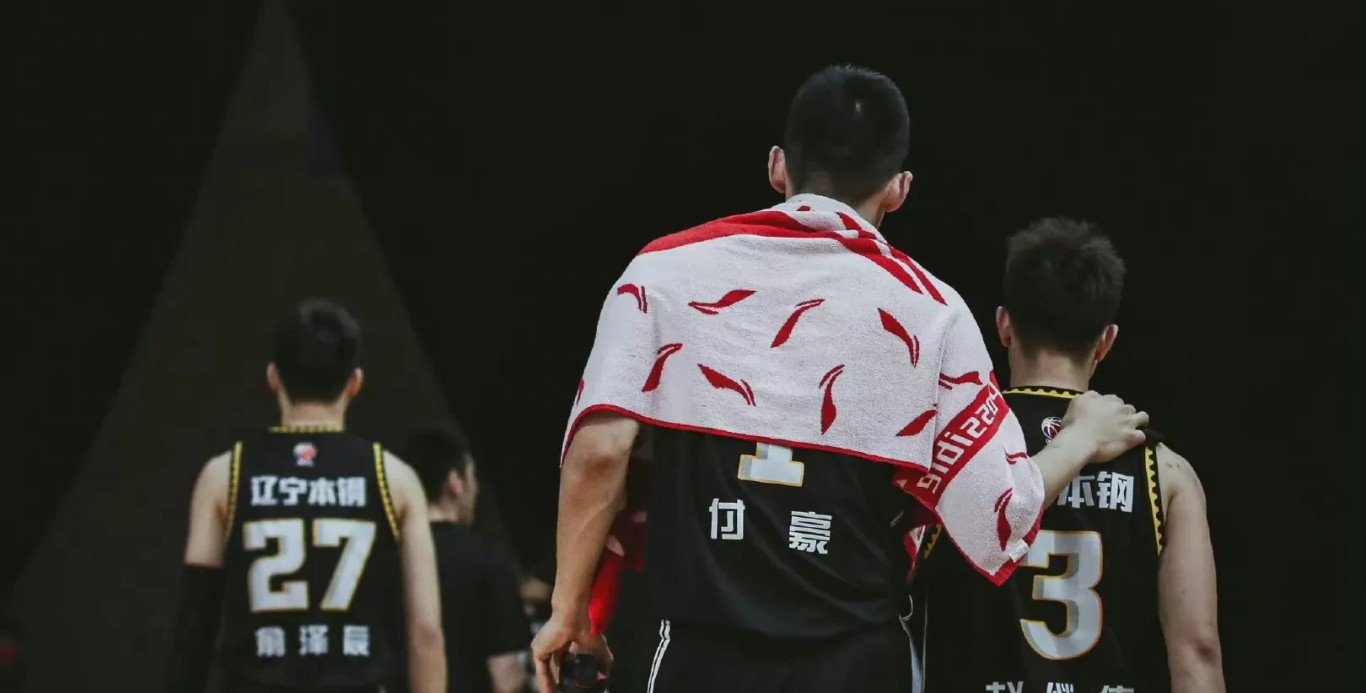 金年会APP-科林蒂安发布备战花絮，训练课后止住颓势，CBA季后赛任务艰巨，细节决定成败的简单介绍